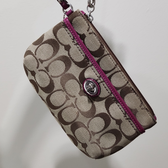 COACH Wristlet - Picture 2 of 8